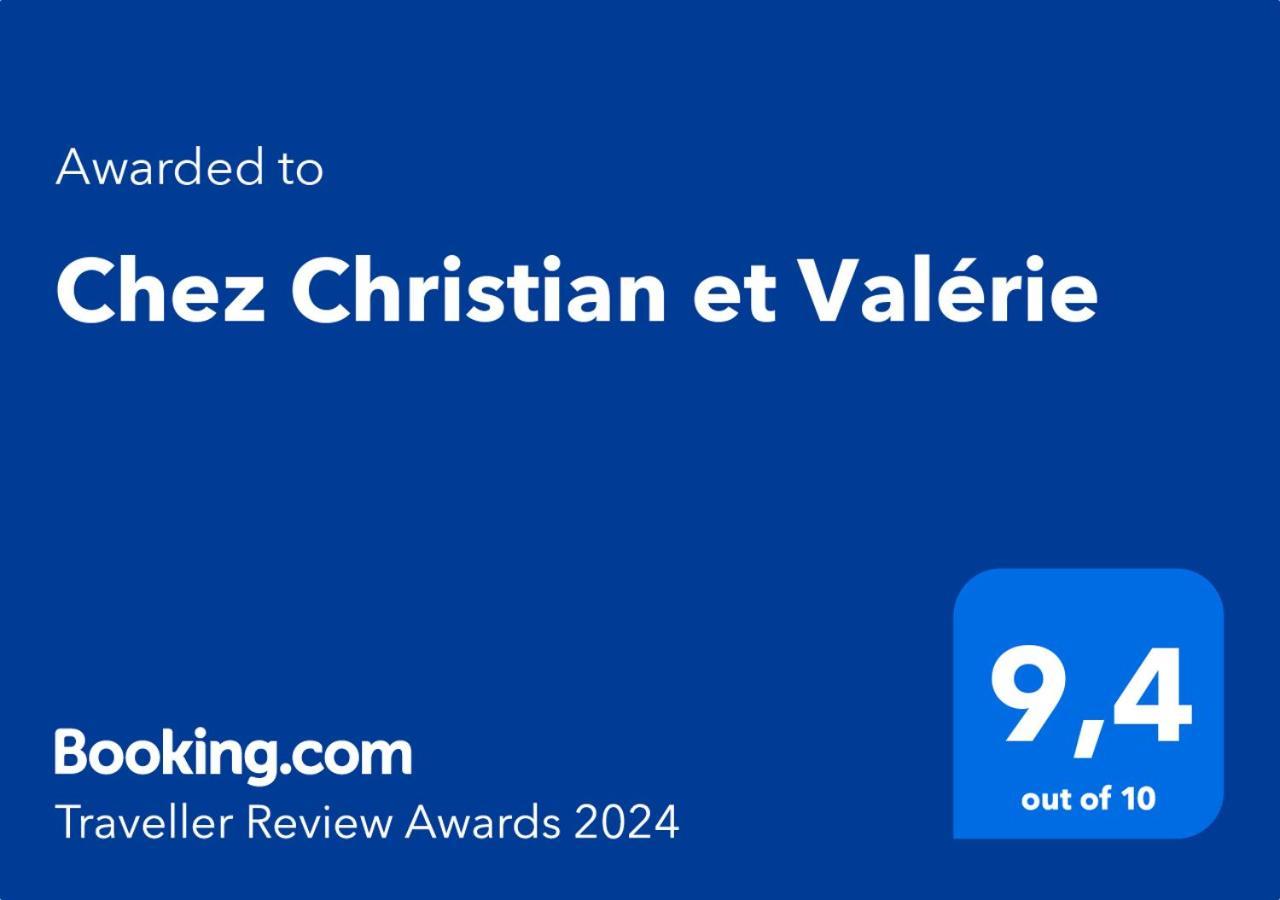 Апартаменты Chez Christian Et Valerie Rocbaron Экстерьер фото